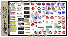 Diorama/Model Accessory – 1/72 U.S. Vehicle & City Traffic Signs – Iraq War