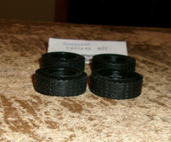 4-lot 1/24-1/25 model goodyear tracker a-t 1 1/4″dia. x 1/2″w rubber tires new