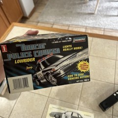 Vintage 1990s Lindberg Dancin’ Police Cruiser Lowrider w/ Box AS IS READ