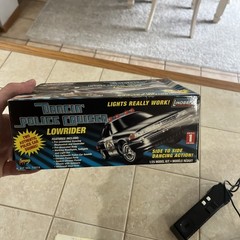 Vintage 1990s Lindberg Dancin’ Police Cruiser Lowrider w/ Box AS IS READ