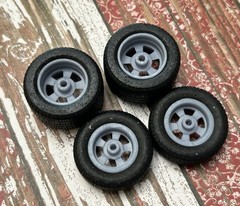 1/24 Scale: 15-inch “Torq Thrust D” Resin Wheels W/ Wide Rear Tires