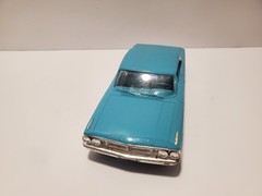 M131. 1964 FORD GALAXIE 500 XL DEALER PROMO MODEL CAR 1/25 Scale TURQUOISE