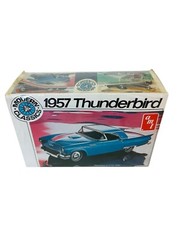 AMT 1957 Ford Thunderbird Modern Classic 1:25 Scale Model Kit T392 NOS Sealed