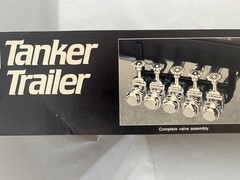 Amt/Ertl VINTAGE AMOCO Tanker Trailer 1/25 Model Kit (Sealed Part Bags) NIOB