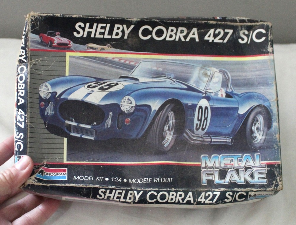 VINTAGE SHELBY COBRA 427 S/C MONOGRAM 1:24 CAR MODEL KIT 1988 PARTS ONLY