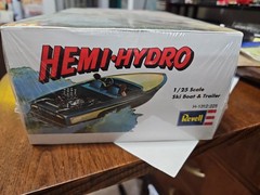 REVELL HEMI HYDRO SKI BOAT & TRAILER model kit NEW in FACTORY SEALED BOX