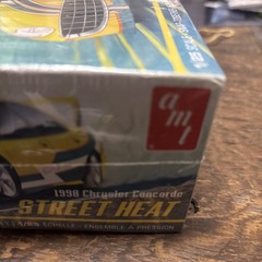 1:25 Snapfast 1998 Chrysler Concorde “Street Heat” Slammers AMT Sealed Box