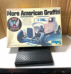 MPC More American Graffiti John Milner’s Yellow Deuce Coupe 1:25 Kit 1-0671