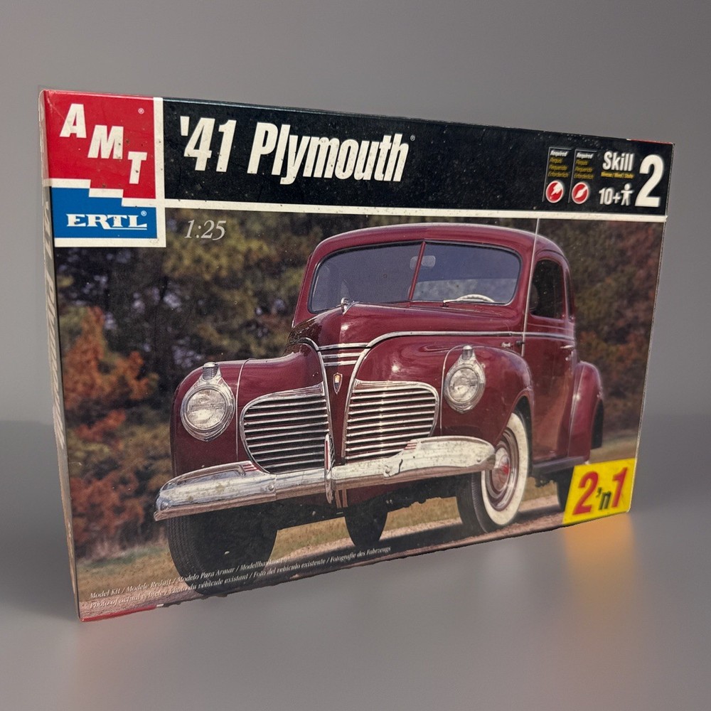 41 Plymouth AMT ERTL Model Kit 1:25 Scale Make it 2 Ways Sealed Parts #6184