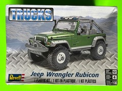 JEEP WRANGLER RUBICON MODEL KIT REVELL 1/25 SCALE BRAND NEW SEALED COOL LOOK!!