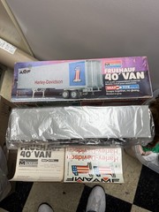 Monogram Fruehauf 40 Foot Van Trailer Harley-Davidson Vintage Model #1207-1980