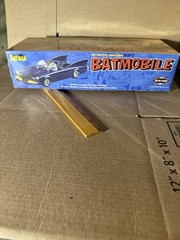 Polar Lights BATMOBILE 1:25 Scale New