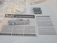 Revell 1956 Ford Thunderbird 1:24 Scale Model Kit 85-4518 – New with Cement