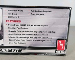 2005 Cadillac Escalade EXT Model Car Kit 1/25 scale by Amt 680 BRAND NEW! SEALED