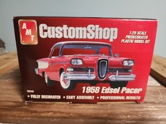 AMT 1958 Edsel Pacer Custom Shop Scale 1/25 Predecorated Plastic Model Kit