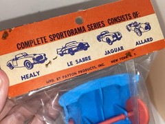 1951 Nash Healy Plastic Toy Car 1/22 PAYTON PRODUCTS 610B Sportorama Tag Bag MIP