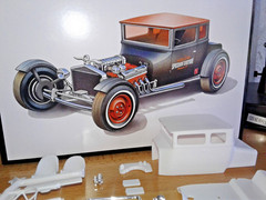 1925 CHOPPED T RAT ROD- HOT BODY,INTERIOR,GLASS + TINTED,DECALS,TRIM