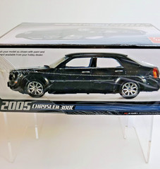 2019 AMT 1:25 Model Kit ~ 2005 CHRYSLER 300C Black ~ NEW SEALED