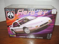 Revell 1985 Pontiac Fiero GT 1/24 Scale Plastic Model Car Kit 14573