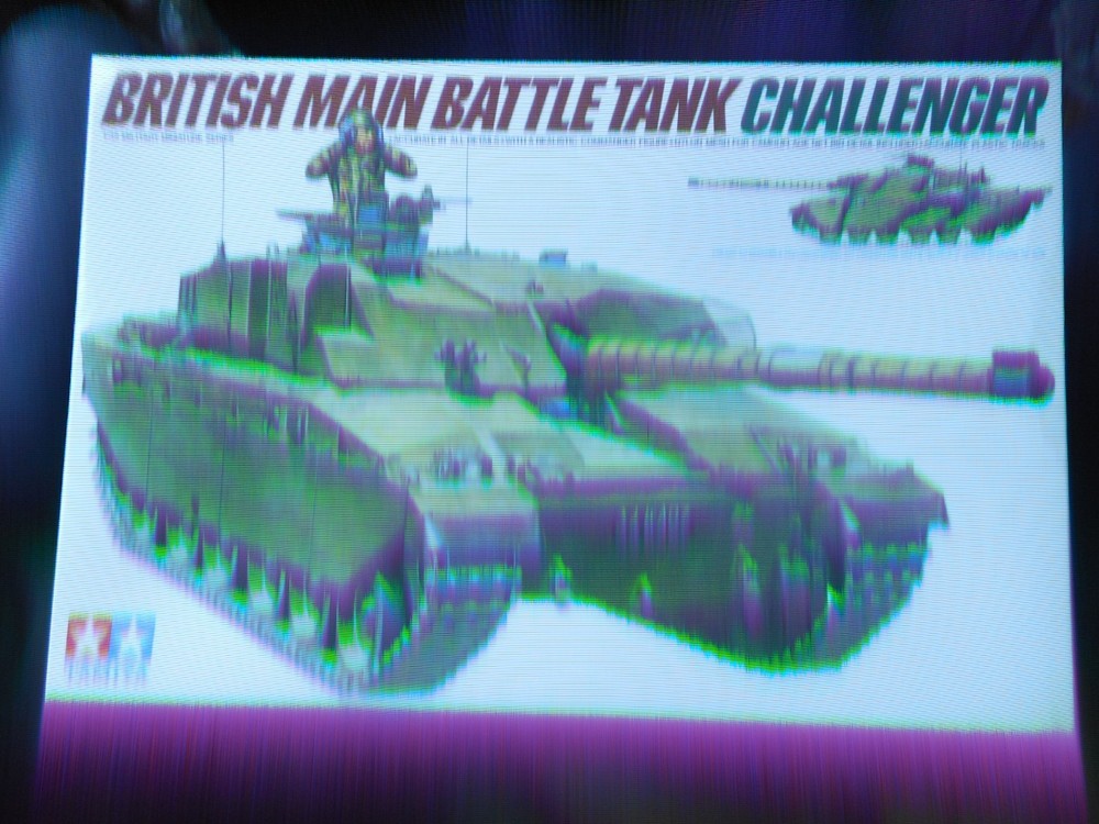 Tamiya 1/35 British Main Battle Tank Challenger Military Miniature Series Model