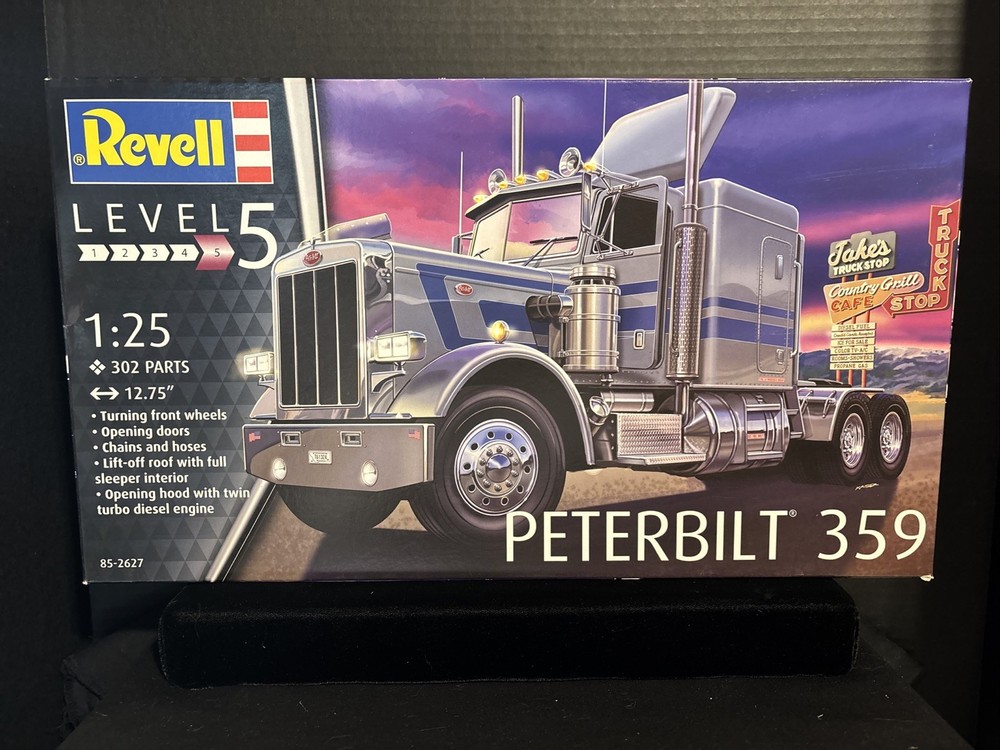 REVELL 85-2627 PETERBILT 359 MODEL KIT-NIB-1:25 SCALE
