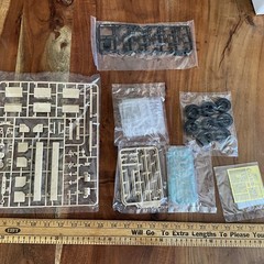 Meng SS-005 1:35th scale U.S. Cougar 6×6 MRAP Vehicle NIB