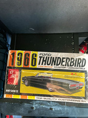 AMT 1966 Ford Thunderbird 1/25 Plastic Car Model Kit 3-in-1 Decals AMT1328/12