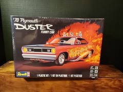 1970 Plymouth Duster Funny Car Model Kit # 14528 NOS