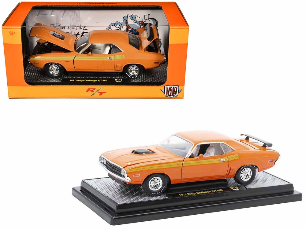 M2 40300-116B 1/24 1971 Dodge Challenger R/T 440 Orange with Yellow