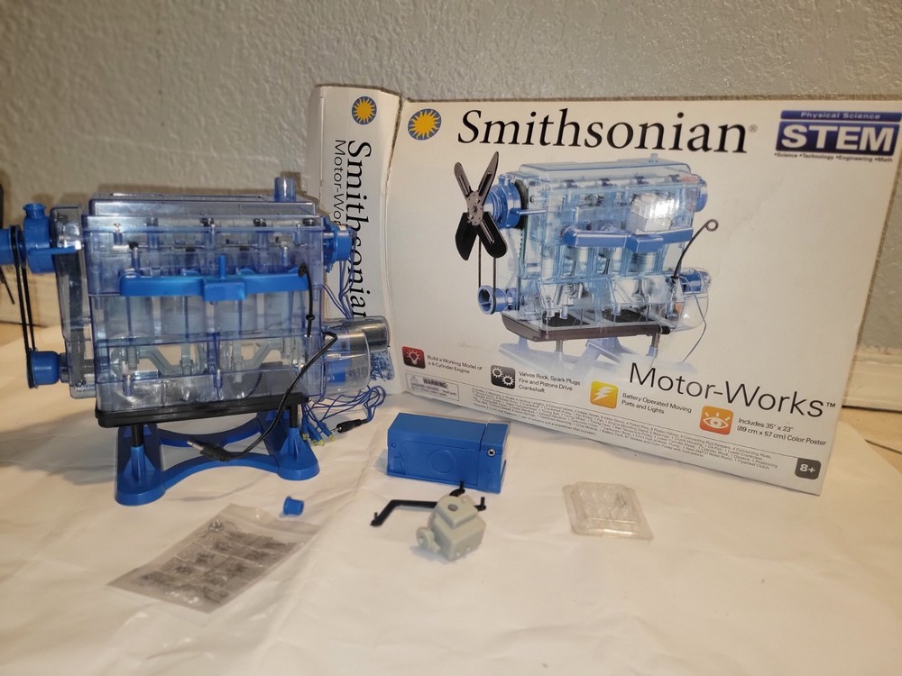 Smithsonian Motor-Works STEM Working 4 Cylinder Blue Engine PARTS ONLY