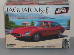 Revell 1/24 Scale Jaguar XK-E (E-Type) – Factory Sealed