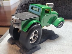 Awewome Built Up “Willy Haulin” Polar Lights Willys Pickup Gasser Model Truck!