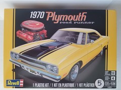POLICE CAR WHEELS HUBCAPS & TIRES from 70 Road Runner Revell 1:24 Model Kit