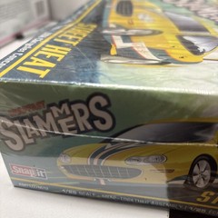 1:25 Snapfast 1998 Chrysler Concorde “Street Heat” Slammers AMT Sealed Box