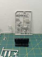 AMT Ertl 1970 Chevrolet Chevelle SS 454 Model Kit 1/25 Scale Partially Assembled