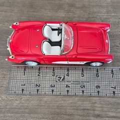 Maisto 1957 Chevrolet Corvette Red Fuel Injection Diecast Model Car 1/24 7in