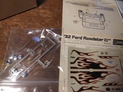 Monogram 2718 1932 Ford Street Rod YELLOW plastic NMIB classic hot rod flames