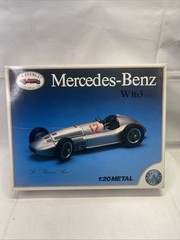REVIVAL MERCEDES BENZ W163 1939 1/20 Le “Grand Prix” Metal model Kit. See Pic