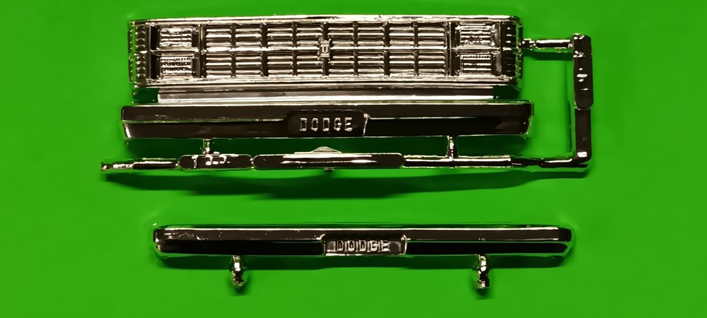 Bumpers Grille 1982 Dodge Van Turtle Wax 1/25 MPC Chrome Grill