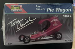 1997 vintage Revell monogram Tom Daniel’s Pie Wagon car Model Kit Factory Sealed