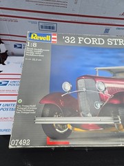 Revell ’32 Ford Street Rod 1:8 Scale Model Kit, New/opened Box