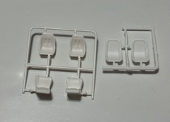 Model Car Parts – Lot of 3 bucket seats (unpainted) racing? 1/25 kit bash