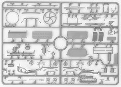 Benz Patent-Motorwagen 1886 with Mrs. Benz & Sons (Plastic model) 1/24 ICM 24041