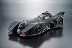 Bandai 1/35 Scale Batmobile (Batman 1989 Ver.) DC Universe Plastic Model Kit