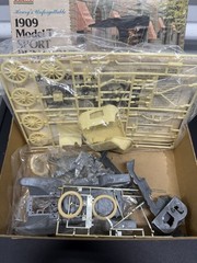 1909 Model T Sport Runabout • 1:20 Scale Model Kit • Gabriel • Diecast New Open