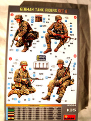 1/35 Miniart 4 German Tank Riders w/ Resin Heads & Weapons & Equipment # 53024