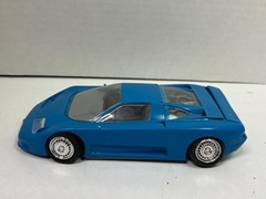 1/24 MONOGRAM BUGATTI EB 110 BLUE BUILT MODEL CAR KIT