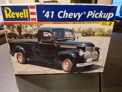 Revell – ’41 Chevy Pickup Model Car Kit