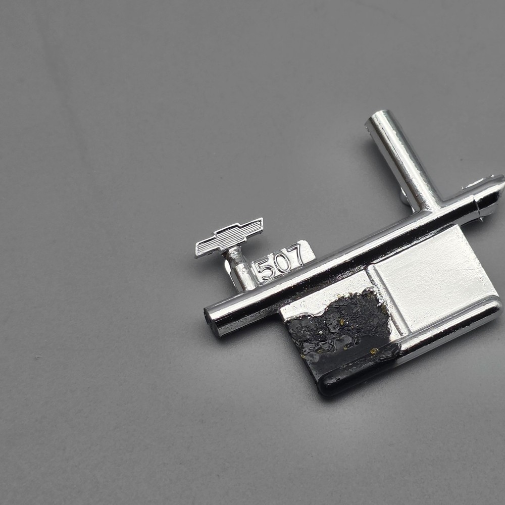 AMT 1/25 1960 60 Chevrolet Pickup Parts Kitbash Chrome Bowtie Chevy Emblem
