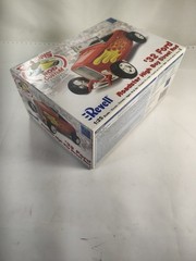 Revell ’32 Ford Roadster High Boy Street Rod Model Kit 1:25 Plastic 2893